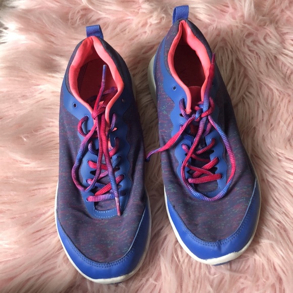 Vionic Agile Fyn Sneaker Running Shoes - Picture 2 of 4